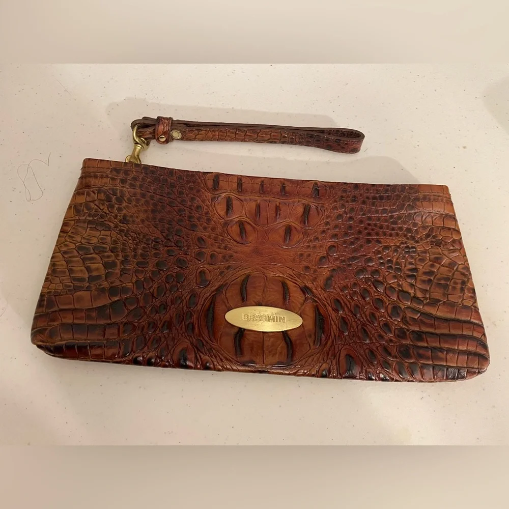 Brahmin Wristlet - Picture 1 of 9